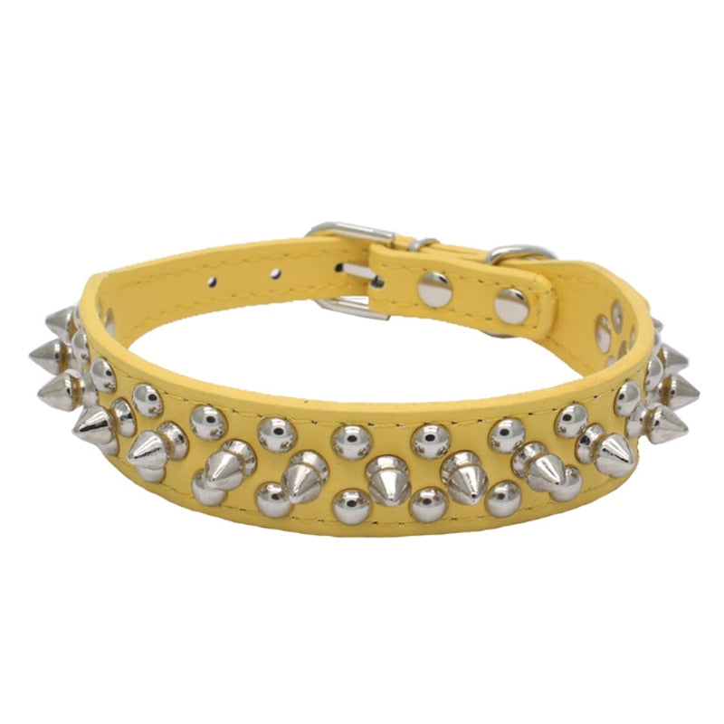 Collier Chien Clous