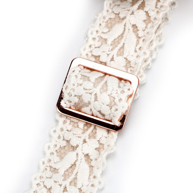 Collier En Dentelle Pour Chien